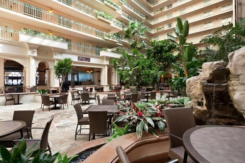 Embassy Suites San Francisco Airport - Waterfront Hotel in Burlingame