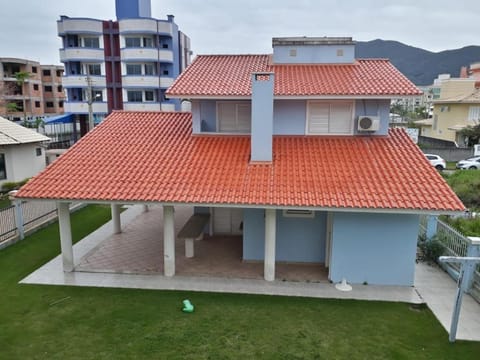 Casa de praia em Palmas-SC a 40 metros do mar Maison in Florianopolis