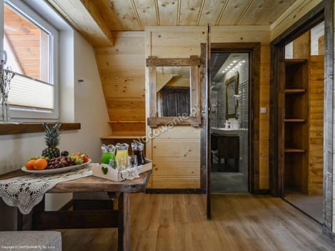 Bathroom, Living room