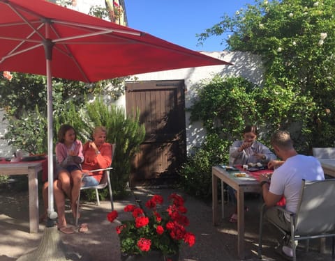 Garden, Balcony/Terrace, Dining area, Guests, Garden view