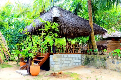Turtle Watch Cabana Bed and Breakfast in Southern Province