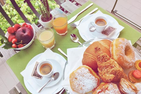 Balcony/Terrace, Breakfast, Continental breakfast, Italian breakfast