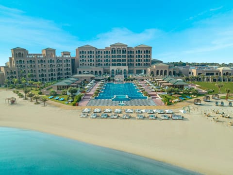 Bird's eye view, Pool view