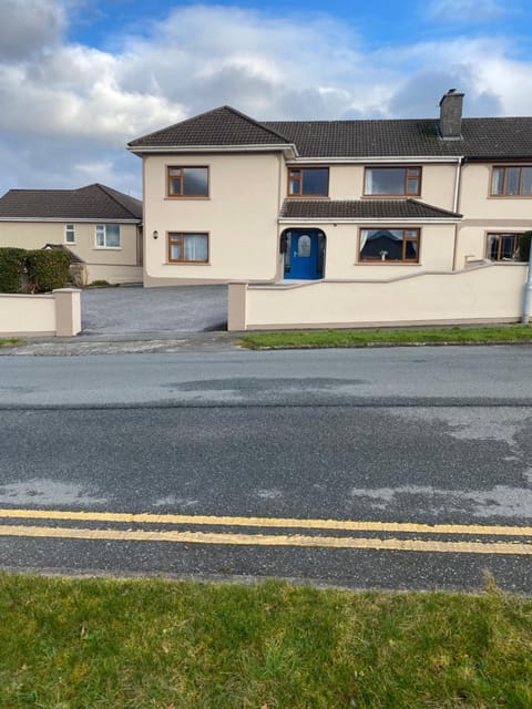 Property building, Street view