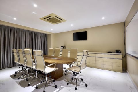 Meeting/conference room