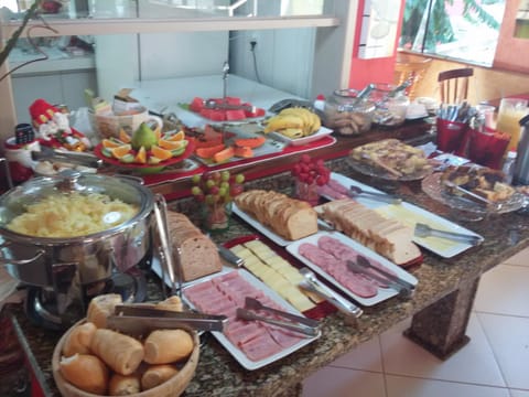 Food and drinks, Continental breakfast, Buffet breakfast