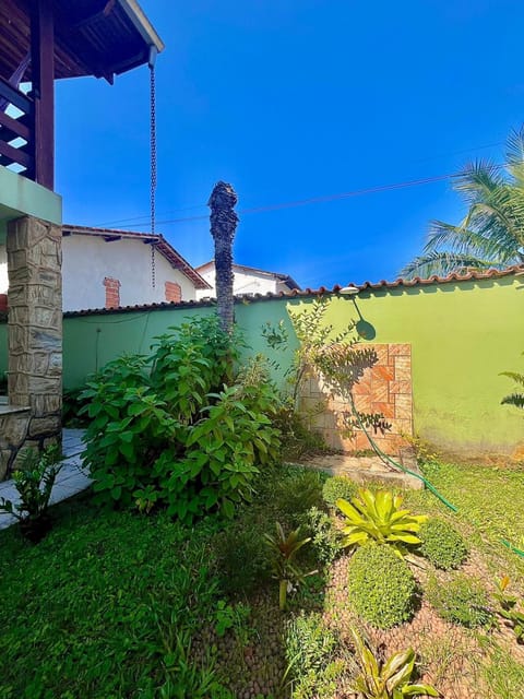 Shower, Property building, Spring, Day, Garden, Garden view