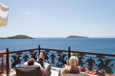 ClubOrsa Chrysoula's Guest House Bed and Breakfast in Skiathos