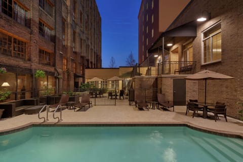 Hampton Inn and Suites New Orleans Convention Center Hotel in Warehouse District