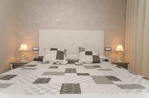 Hostal Don Rodrigo Bed and Breakfast in Zamora