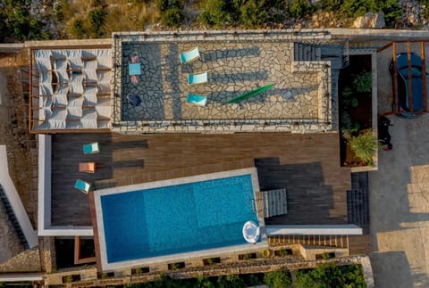 Bird's eye view, Balcony/Terrace, Lounge or bar, Area and facilities, Swimming pool