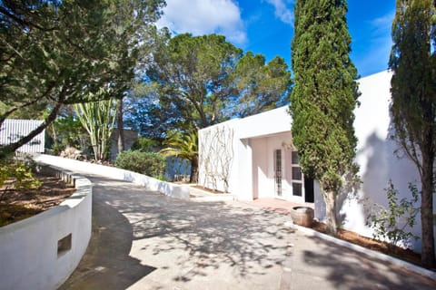 VILLA CAN HERMANOS: Wifi gratis, piscina privada y vistas al mar Villa in Ibiza
