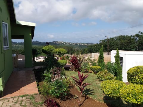 Mkhumbane Backpackers Bed and Breakfast in Durban