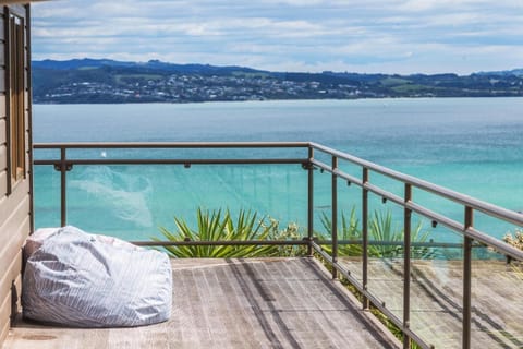 Sunset Sanctuary- Waiheke Escapes House in Auckland Region