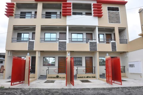 JDL Residences Hostel Alojamiento y desayuno in Bicol