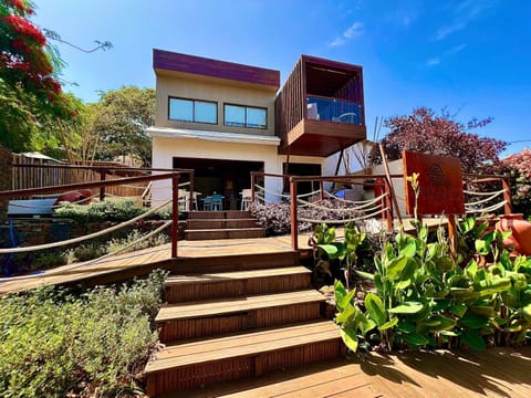 Property building, Facade/entrance, Garden