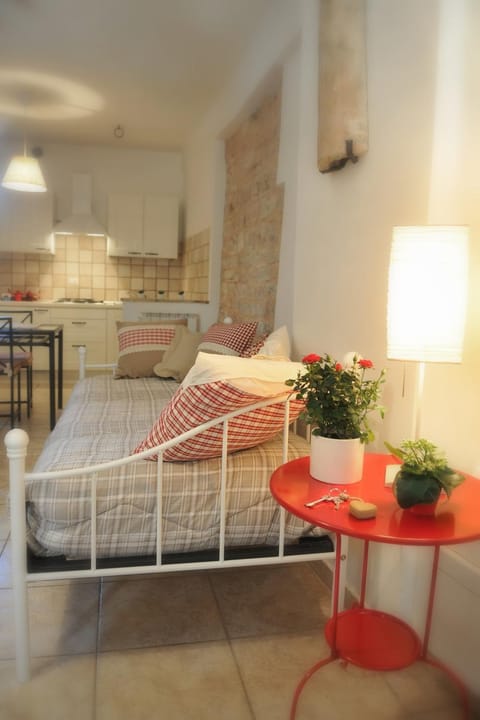 Bed, Living room, Seating area