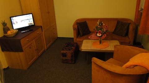 TV and multimedia, Seating area