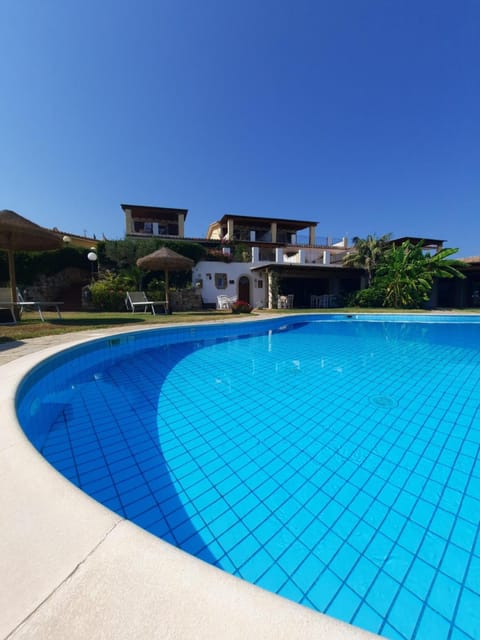 Balcony/Terrace, Pool view, Swimming pool