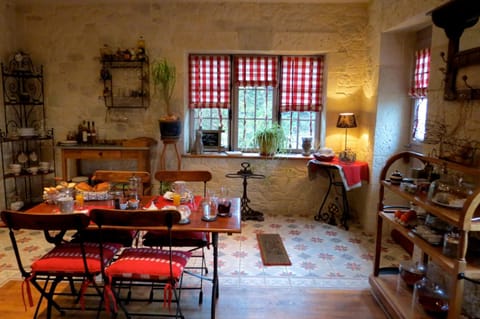 Demeure d'Hôtes L'Hermitage Übernachtung mit Frühstück in Aix-les-Bains