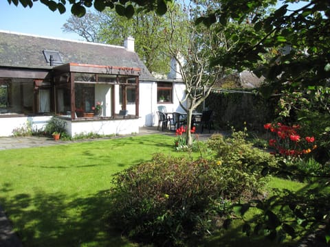 Woodcroft Cottage House in Ayr