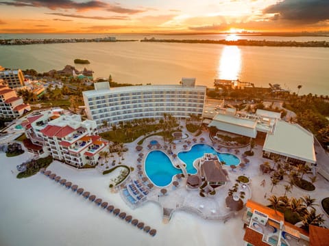 Grand Park Royal Cancun - All Inclusive Resort in Cancun