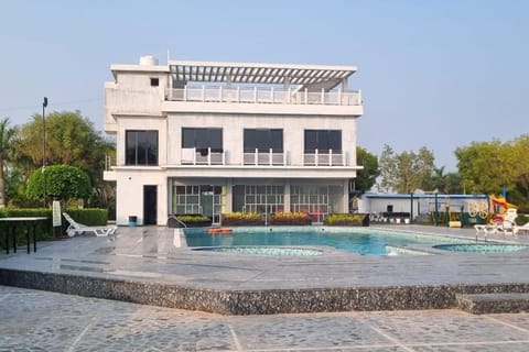 Rupis Resort Hotel in Gujarat