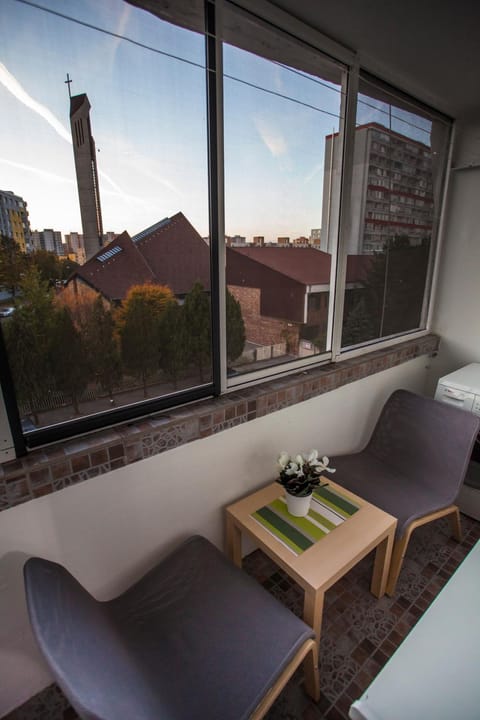Studio Apartment Petrzalka Air-Conditioned 24h check-in Condo in Bratislava