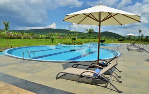 Natural landscape, Mountain view, Swimming pool, sunbed