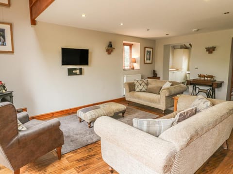 Barn Owl Cottage At Crook Hall Farm House in West Lancashire District