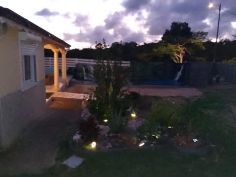 villa domaine des palétuviers Casa in Guadeloupe