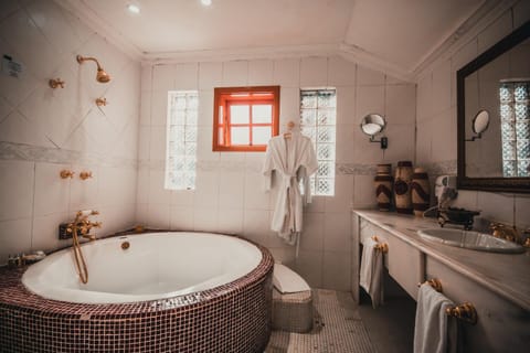 Shower, Bathroom, Decorative detail, Bath