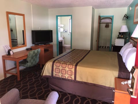 Klamath Motor Lodge Motel in Yreka