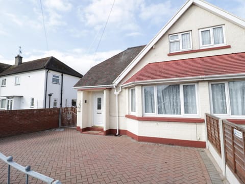 Dunromin House in Llandudno