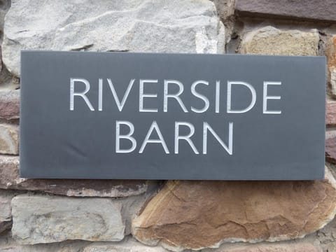 Riverside Barn Casa in Llanfoist Fawr