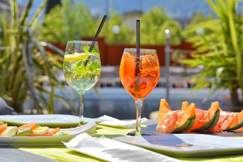 Restaurant/places to eat, Garden