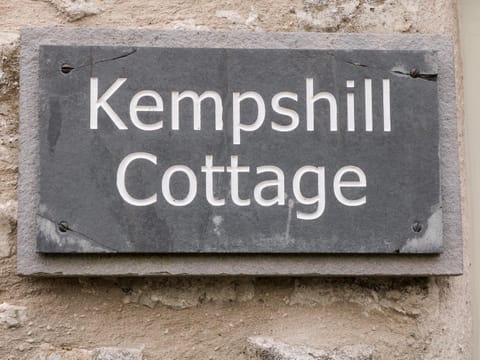 Kempshill Cottage House in High Peak District