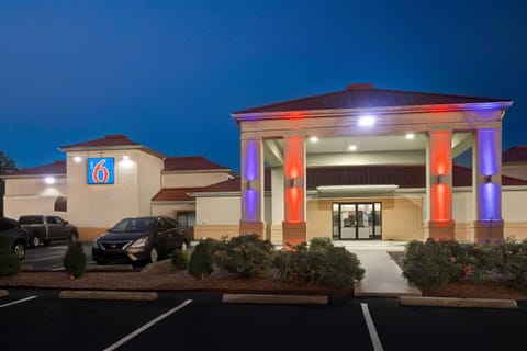 Motel 6-Shepherdsville, KY Louisville South Hotel in Indiana