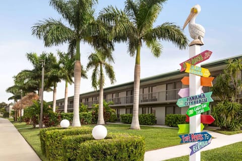 Ramada by Wyndham Sarasota Waterfront Hotel in Florida