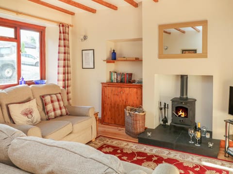 Lees Cottage House in High Peak District