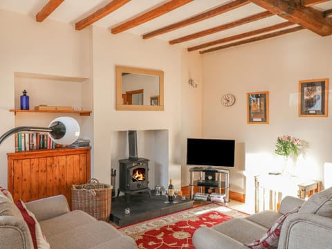 Lees Cottage House in High Peak District