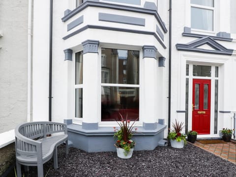 Abbeylands House House in Llandudno