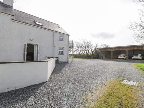 Bodegri Cottage Maison in Cylch-y-Garn