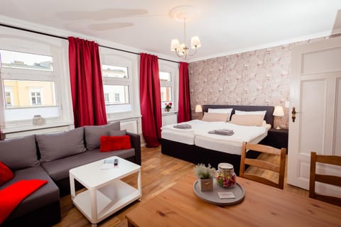 Living room, Photo of the whole room, Bedroom