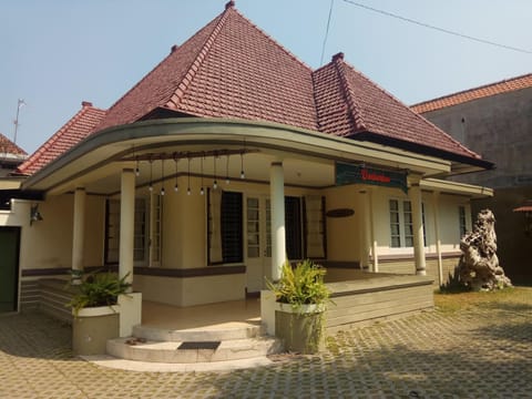 Doeloerkoe Homestay house in Special Region of Yogyakarta