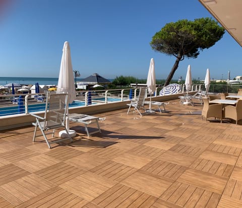 Sea view apartment with swimming pool Apartment in Lido di Jesolo