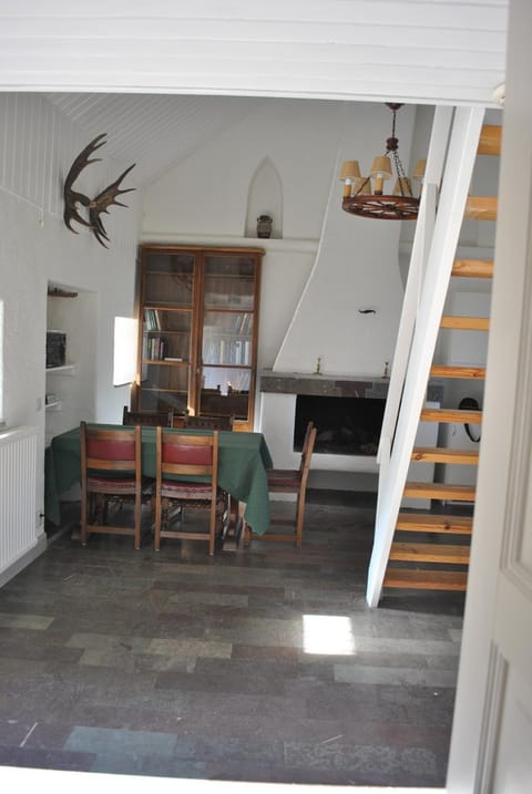 Decorative detail, Dining area