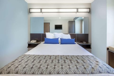 Microtel Inn & Suites by Wyndham Klamath Falls Hotel in Klamath Falls