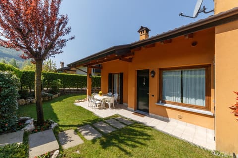 Facade/entrance, Garden view