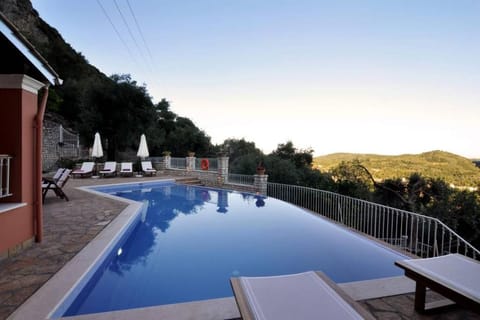 Nel Verde in Skripero Villa in Corfu, Greece